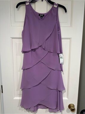 Size 8 SLNY Lavender Tiered Chiffon Sleeveless Dress